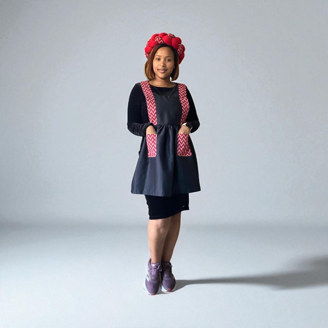 Makoti Black Apron Set